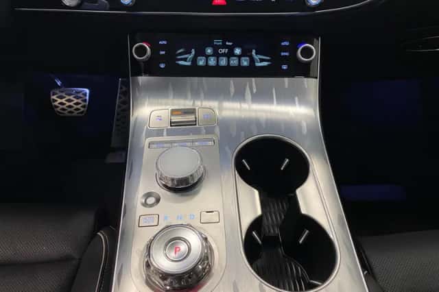 Genesis GV70 (2026) thumbnail 19