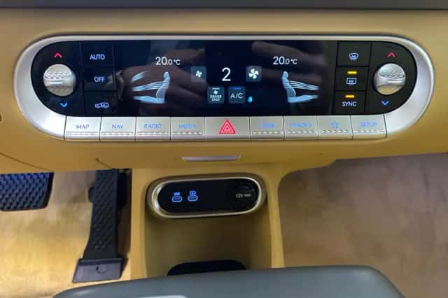 Genesis GV60 (2026) thumbnail 13