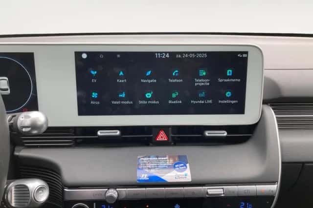 Hyundai Ioniq 5 (2024) thumbnail 16
