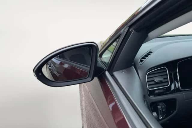 Volkswagen Golf (2017) thumbnail 13