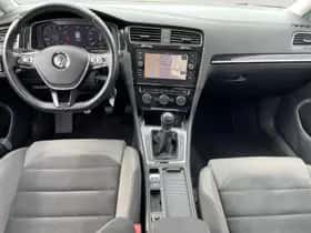 Volkswagen Golf (2017) thumbnail 9