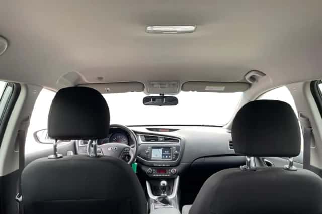 Kia Cee'd (2018) thumbnail 15