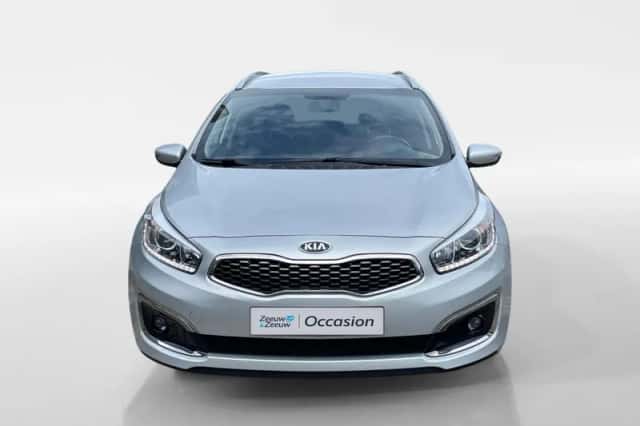 Kia Cee'd (2018) thumbnail 3