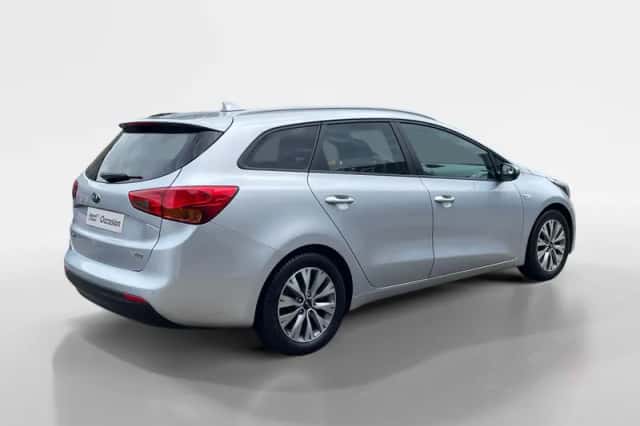 Kia Cee'd (2018) thumbnail 5