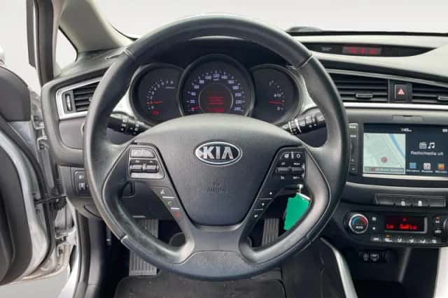 Kia Cee'd (2018) thumbnail 9