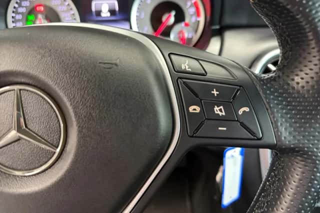 Mercedes-Benz A-Klasse (2014) thumbnail 14