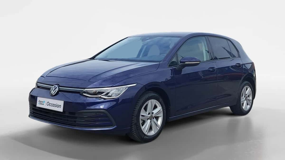 Volkswagen Golf (2023) — foto 1