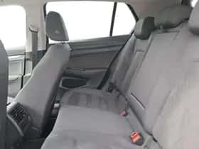 Volkswagen Golf (2023) thumbnail 12