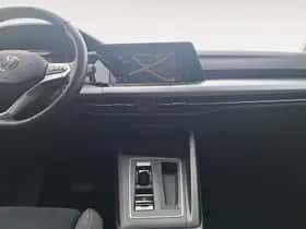Volkswagen Golf (2023) thumbnail 13