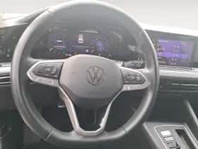 Volkswagen Golf (2023) thumbnail 17