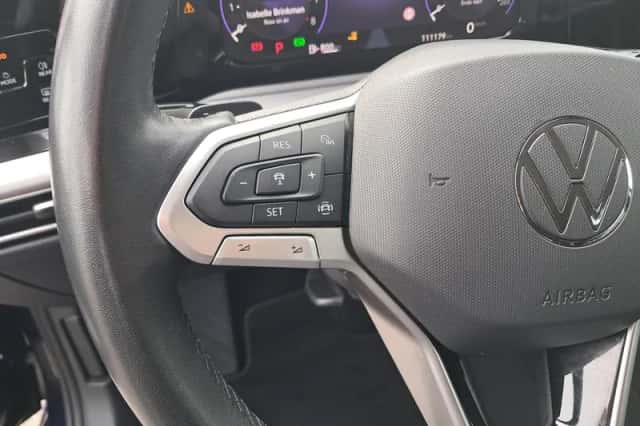 Volkswagen Golf (2023) thumbnail 18