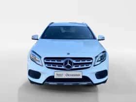 Mercedes-Benz GLA (2017) thumbnail 2