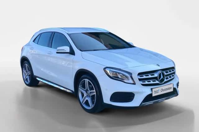 Mercedes-Benz GLA (2017) thumbnail 4