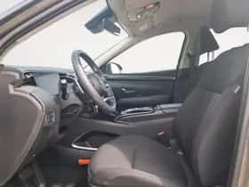 Hyundai Tucson (2022) thumbnail 3
