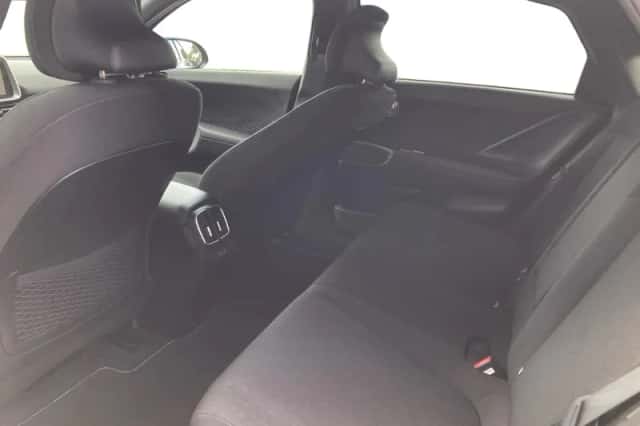 Hyundai Ioniq 6 (2023) thumbnail 15