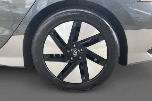 Hyundai Ioniq 6 (2023) thumbnail 17