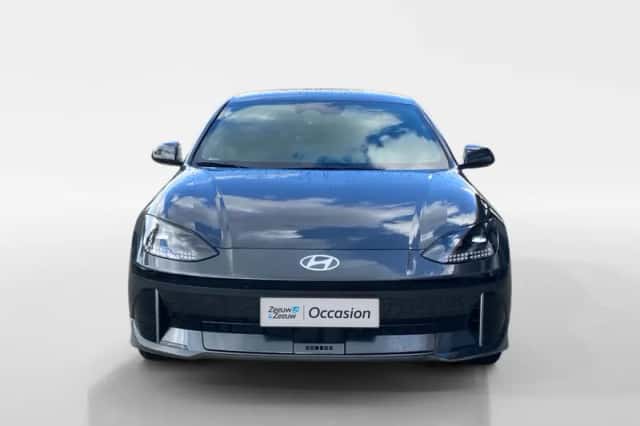 Hyundai Ioniq 6 (2023) thumbnail 3