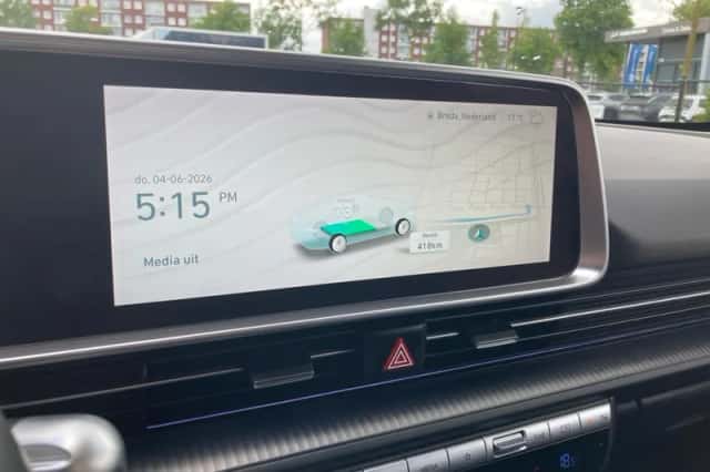 Hyundai Ioniq 6 (2023) thumbnail 21