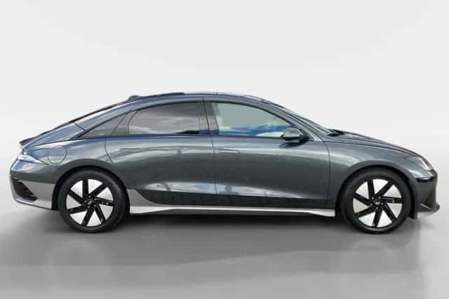 Hyundai Ioniq 6 (2023) thumbnail 6