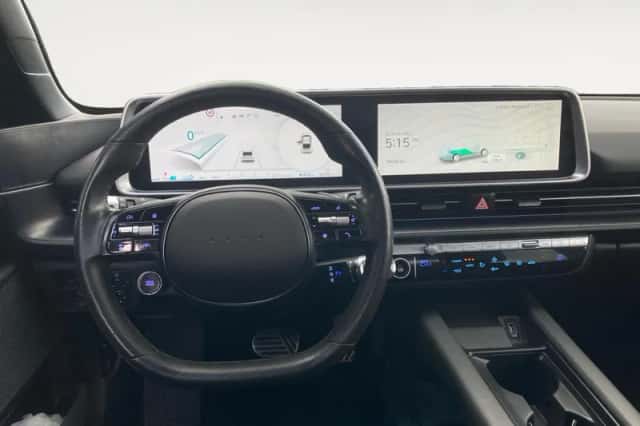 Hyundai Ioniq 6 (2023) thumbnail 9