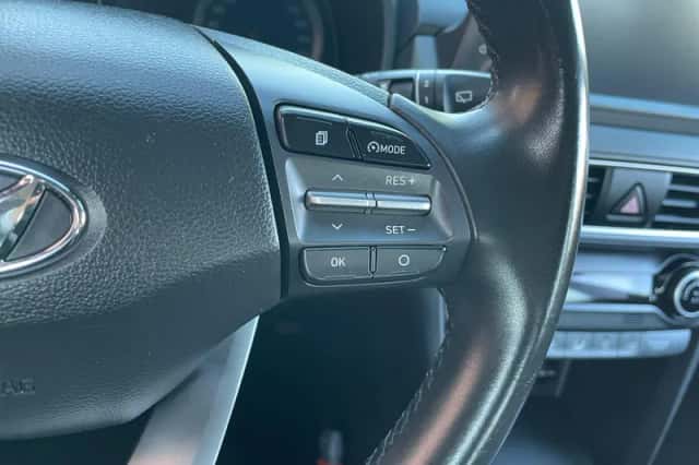 Hyundai Kona (2019) thumbnail 16