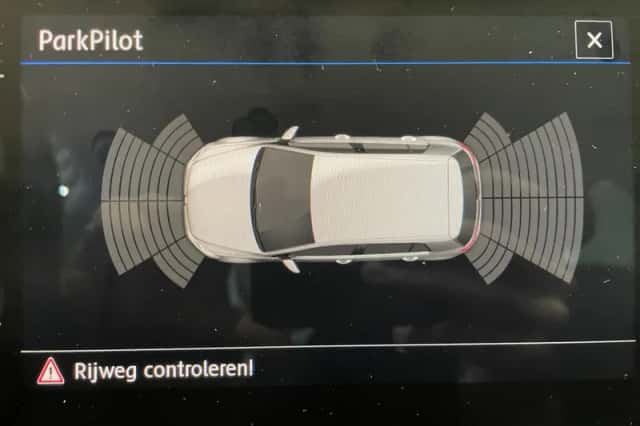 Volkswagen Golf (2017) thumbnail 19