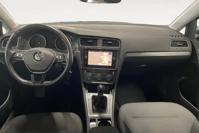 Volkswagen Golf (2017) thumbnail 10