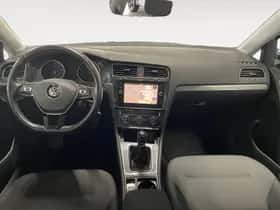 Volkswagen Golf (2017) thumbnail 10