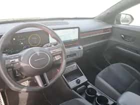 Hyundai Kona (2025) thumbnail 9
