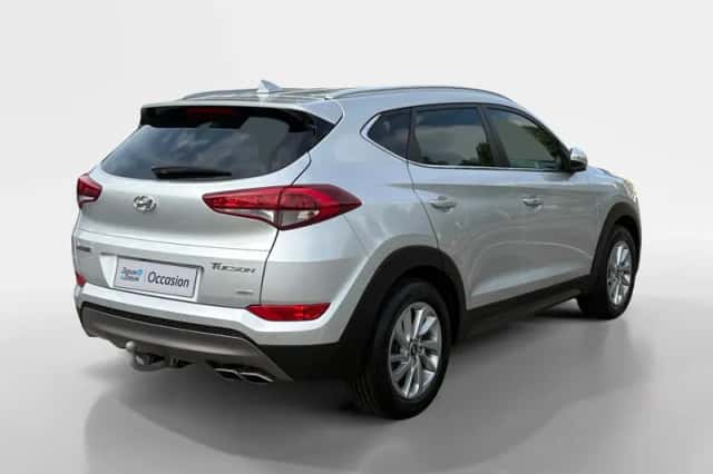 Hyundai Tucson (2016) thumbnail 4