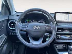 Hyundai Kona (2022) thumbnail 11