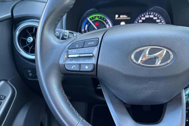 Hyundai Kona (2022) thumbnail 12