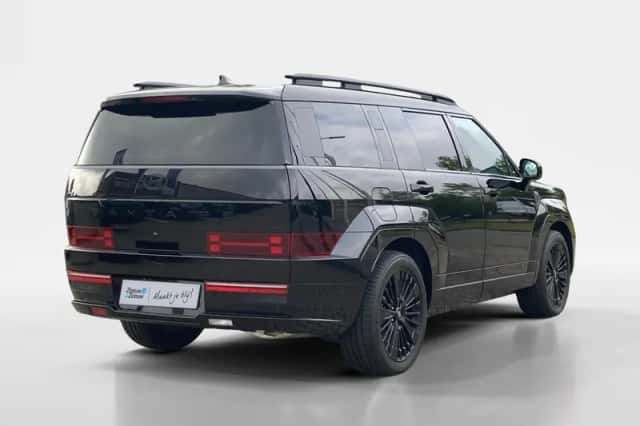 Hyundai Santa Fe (2026) thumbnail 5