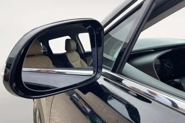Hyundai Santa Fe (2021) thumbnail 16