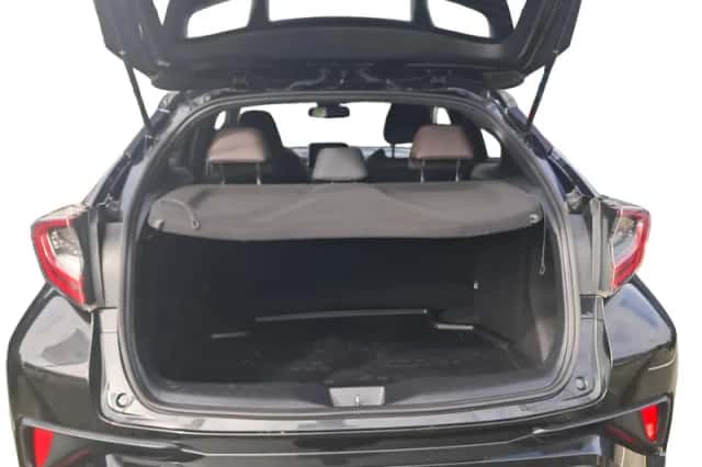 Toyota C-HR (2018) thumbnail 13