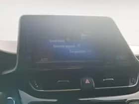 Toyota C-HR (2018) thumbnail 22