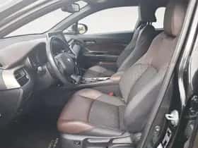 Toyota C-HR (2018) thumbnail 10