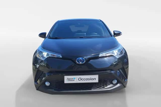 Toyota C-HR (2019) thumbnail 2
