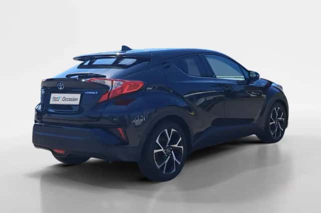 Toyota C-HR (2019) thumbnail 4