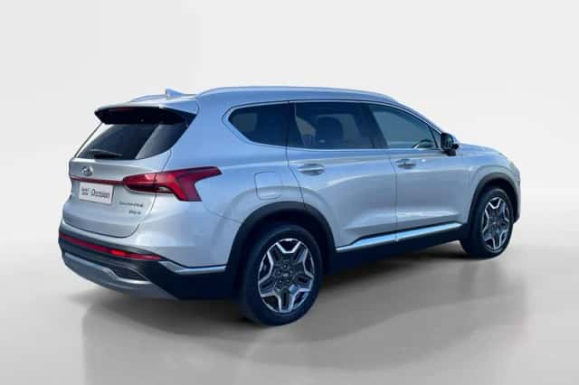 Hyundai Santa Fe (2022) thumbnail 5