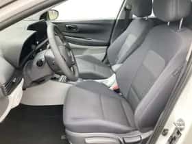 Hyundai Bayon (2025) thumbnail 10