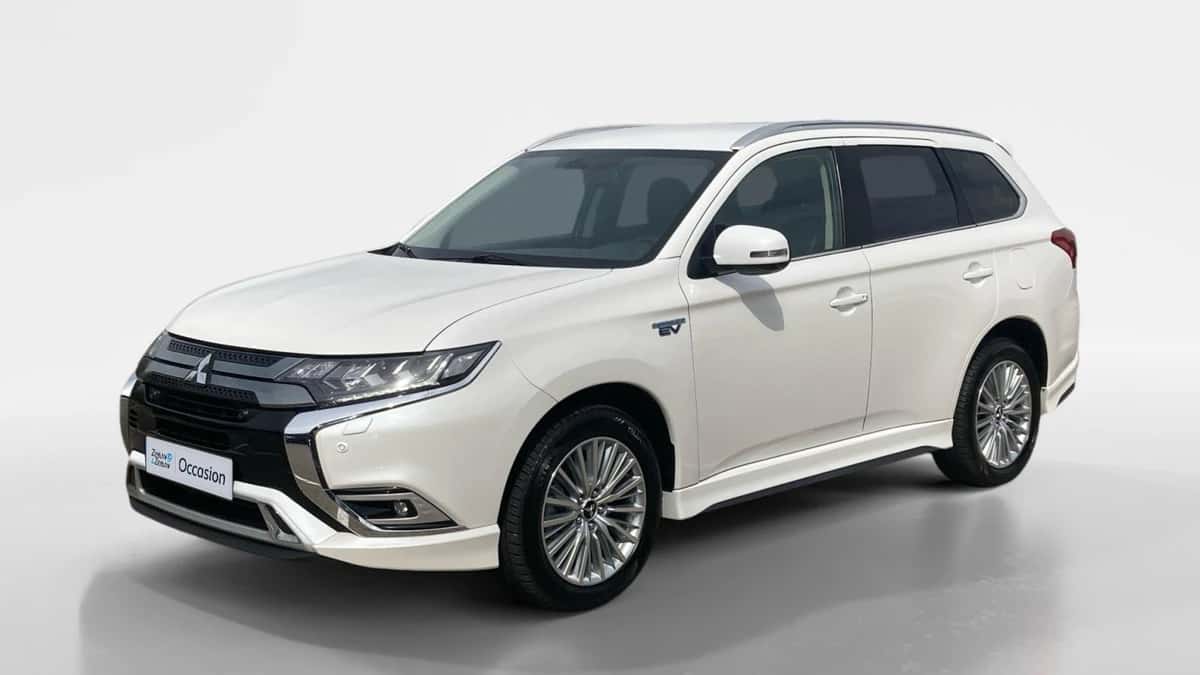 Mitsubishi Outlander (2019) — foto 1