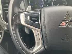 Mitsubishi Outlander (2019) thumbnail 11