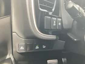 Mitsubishi Outlander (2019) thumbnail 13