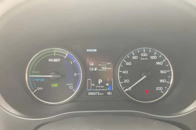 Mitsubishi Outlander (2019) thumbnail 20