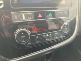 Mitsubishi Outlander (2019) thumbnail 23