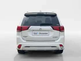 Mitsubishi Outlander (2019) thumbnail 5