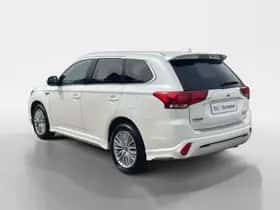 Mitsubishi Outlander (2019) thumbnail 7