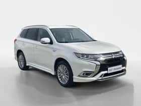 Mitsubishi Outlander (2019) thumbnail 8