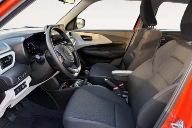 Suzuki Swift (2025) thumbnail 12